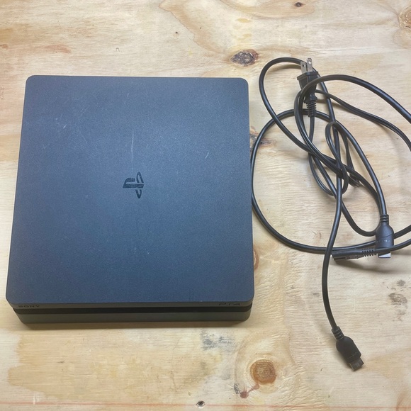 PS4 slim w/ AC cable & HDMI cable